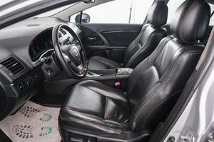 Седан Toyota Avensis 2009 года, 1269000 рублей, Красноярск