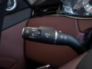 Внедорожник Land Rover Range Rover Evoque 2025 года, 5850000 рублей, Краснодар