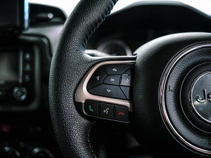Внедорожник Jeep Renegade 2015 года, 990000 рублей, Красноярск