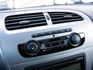 Хетчбэк SEAT Leon 2012 года, 800000 рублей, Краснодар