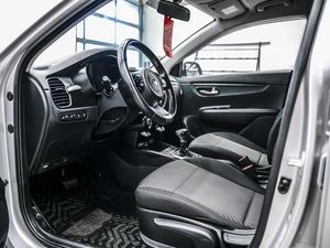 Хетчбэк Kia Rio X-Line 2019 года, 1400000 рублей, Красноярск