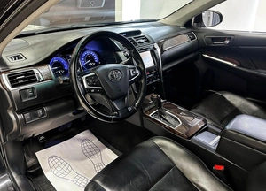 Седан Toyota Camry 2015 года, 1997000 рублей, Красноярск