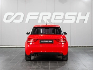 Хетчбэк Audi A1 2010 года, 899000 рублей, Сургут