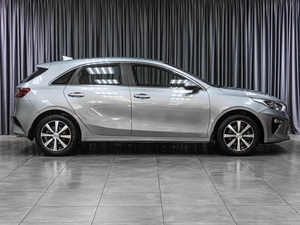 Хетчбэк Kia Ceed 2020 года, 2015000 рублей, Тюмень