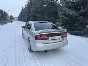 Седан Subaru Legacy 2000 года, 595000 рублей, 