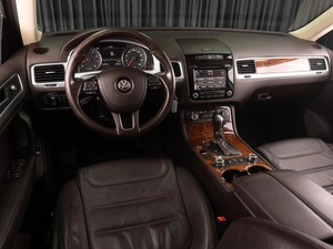 Внедорожник Volkswagen Touareg 2012 года, 2099000 рублей, Тюмень