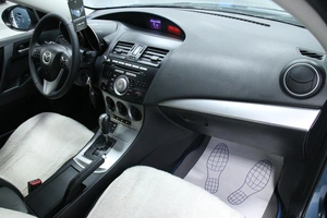 Хетчбэк Mazda 3 2010 года, 878000 рублей, Солонцы