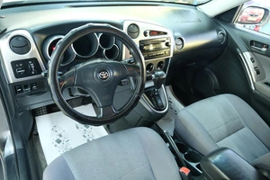 Хетчбэк Toyota Matrix 2005 года, 599000 рублей, Омск