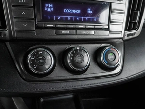 Внедорожник Toyota RAV4 2014 года, 1874000 рублей, Воронеж