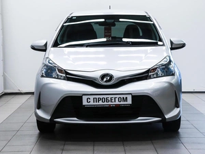 Хетчбэк Toyota Vitz 2015 года, 980000 рублей, Красноярск