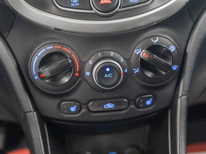 Седан Hyundai Solaris 2014 года, 1050000 рублей, Красноярск