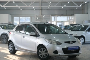 Хетчбэк Mazda Demio 2009 года, 669000 рублей, Омск