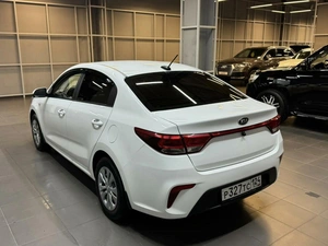 Седан Kia Rio 2019 года, 1197000 рублей, Красноярск