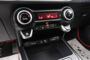 Седан Kia Rio 2017 года, 1389000 рублей, Красноярск