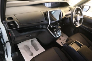 Минивэн Nissan Serena 2018 года, 2289000 рублей, Омск