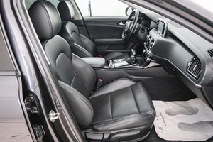 Лифтбек Kia Stinger 2018 года, 3099000 рублей, Красноярск
