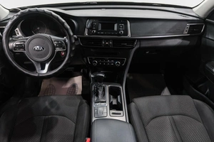 Седан Kia Optima 2016 года, 1599000 рублей, Новокузнецк