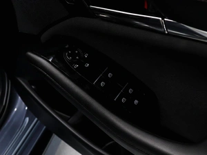 Хетчбэк Mazda 3 2019 года, 1699000 рублей, Красноярск