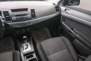 Седан Mitsubishi Lancer 2008 года, 699000 рублей, Красноярск