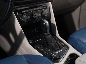 Внедорожник Volkswagen Tiguan 2017 года, 2079000 рублей, Тверь