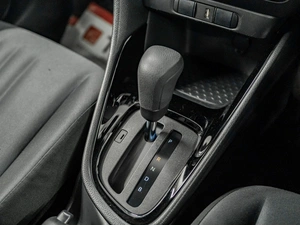 Хетчбэк Toyota Yaris 2020 года, 1270000 рублей, Красноярск