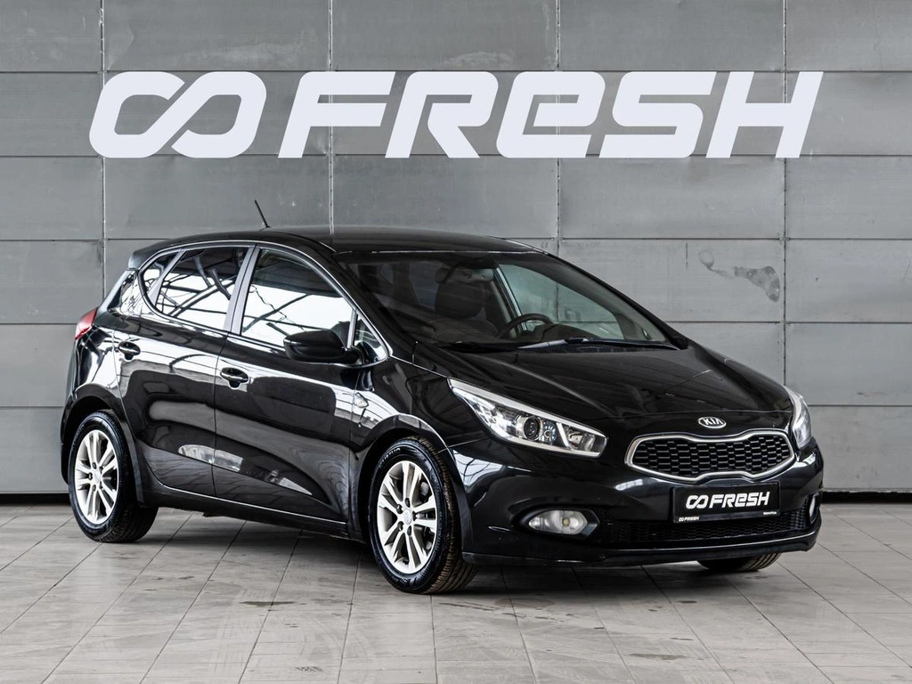 Хетчбэк Kia Ceed 2012 года, 1039000 рублей, Краснодар