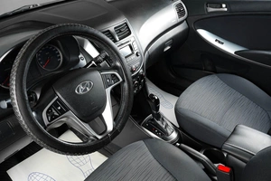 Седан Hyundai Solaris 2016 года, 1329000 рублей, Тюмень
