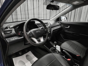 Хетчбэк Kia Rio 2014 года, 680000 рублей, Красноярск