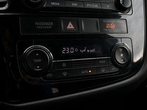 Внедорожник Mitsubishi Outlander 2015 года, 1799000 рублей, Волгоград