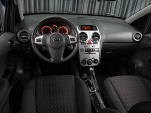 Хетчбэк Opel Corsa 2013 года, 499000 рублей, Тюмень