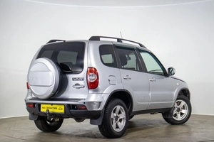 Внедорожник Chevrolet Niva 2019 года, 819000 рублей, Оренбург