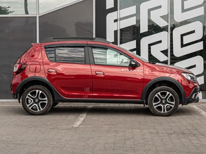 Хетчбэк Renault Sandero Stepway 2018 года, 1320000 рублей, Краснодар