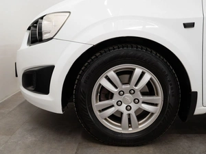 Седан Chevrolet Aveo 2013 года, 710000 рублей, Красноярск
