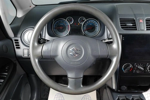 Седан Suzuki SX4 2010 года, 739000 рублей, Тюмень