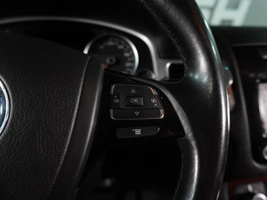 Внедорожник Volkswagen Touareg 2013 года, 2749000 рублей, Воронеж