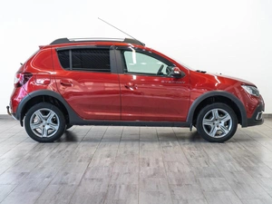Хетчбэк Renault Sandero 2021 года, 1299000 рублей, Саратов