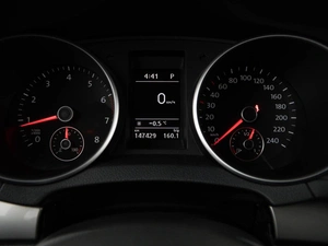 Хетчбэк Volkswagen Golf 2011 года, 727077 рублей, Москва