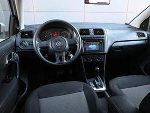 Седан Volkswagen Polo 2012 года, 799000 рублей, Кирилловка