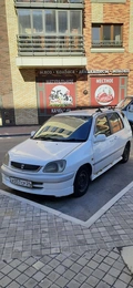 Минивэн Toyota Raum 1999 года, 220000 рублей, Красноярск