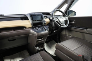 Минивэн Honda Freed 2016 года, 1529000 рублей, Новосибирск