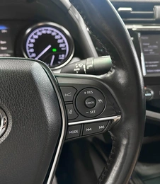 Седан Toyota Camry 2018 года, 2730000 рублей, Красноярск