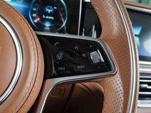 Седан Hongqi H9 2023 года, 4599000 рублей, Воронеж