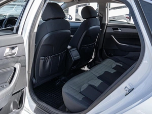 Седан Hyundai Sonata 2019 года, 1691000 рублей, Краснодар