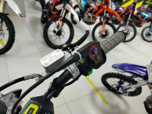 Фото