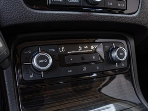 Внедорожник Volkswagen Touareg 2016 года, 2989000 рублей, Краснодар
