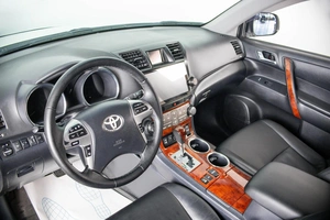Внедорожник Toyota Highlander 2011 года, 1899000 рублей, Пермь