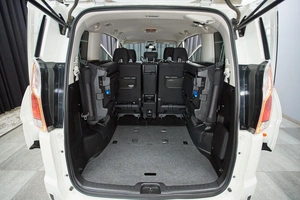 Минивэн Nissan Serena 2017 года, 1789000 рублей, Красноярск
