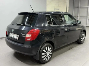 Хетчбэк Skoda Fabia 2012 года, 647000 рублей, Красноярск