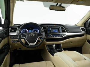 Внедорожник Toyota Highlander 2014 года, 2491046 рублей, Москва
