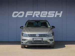 Внедорожник Volkswagen Tiguan 2020 года, 2350000 рублей, Краснодар